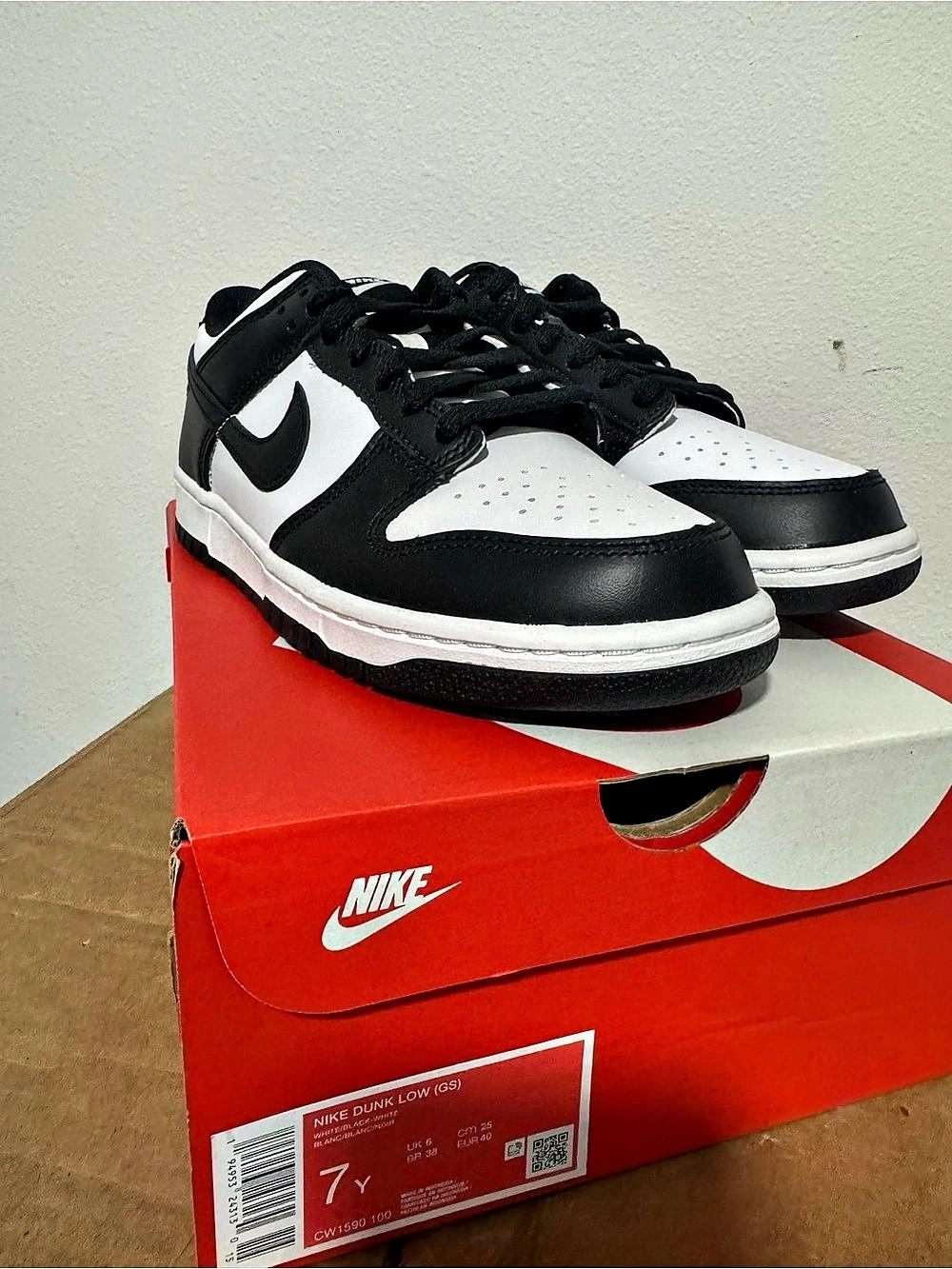 Nike Dunk Low Retro GS (Panda) ) Black & White Boys US 7Y